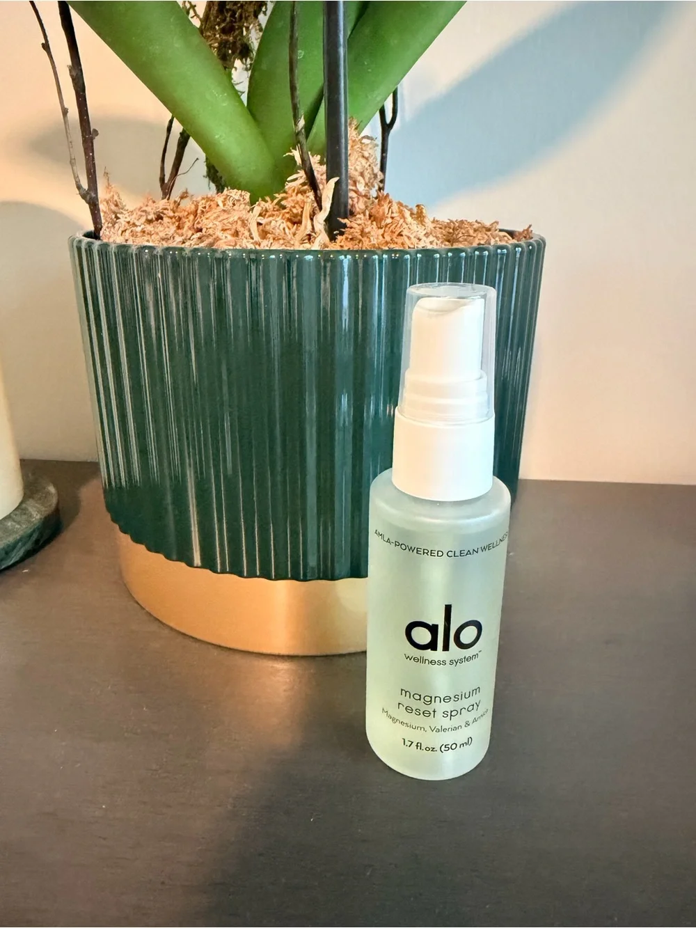 ALO Yoga Magnesium Reset Spray, 1.7 ounce
